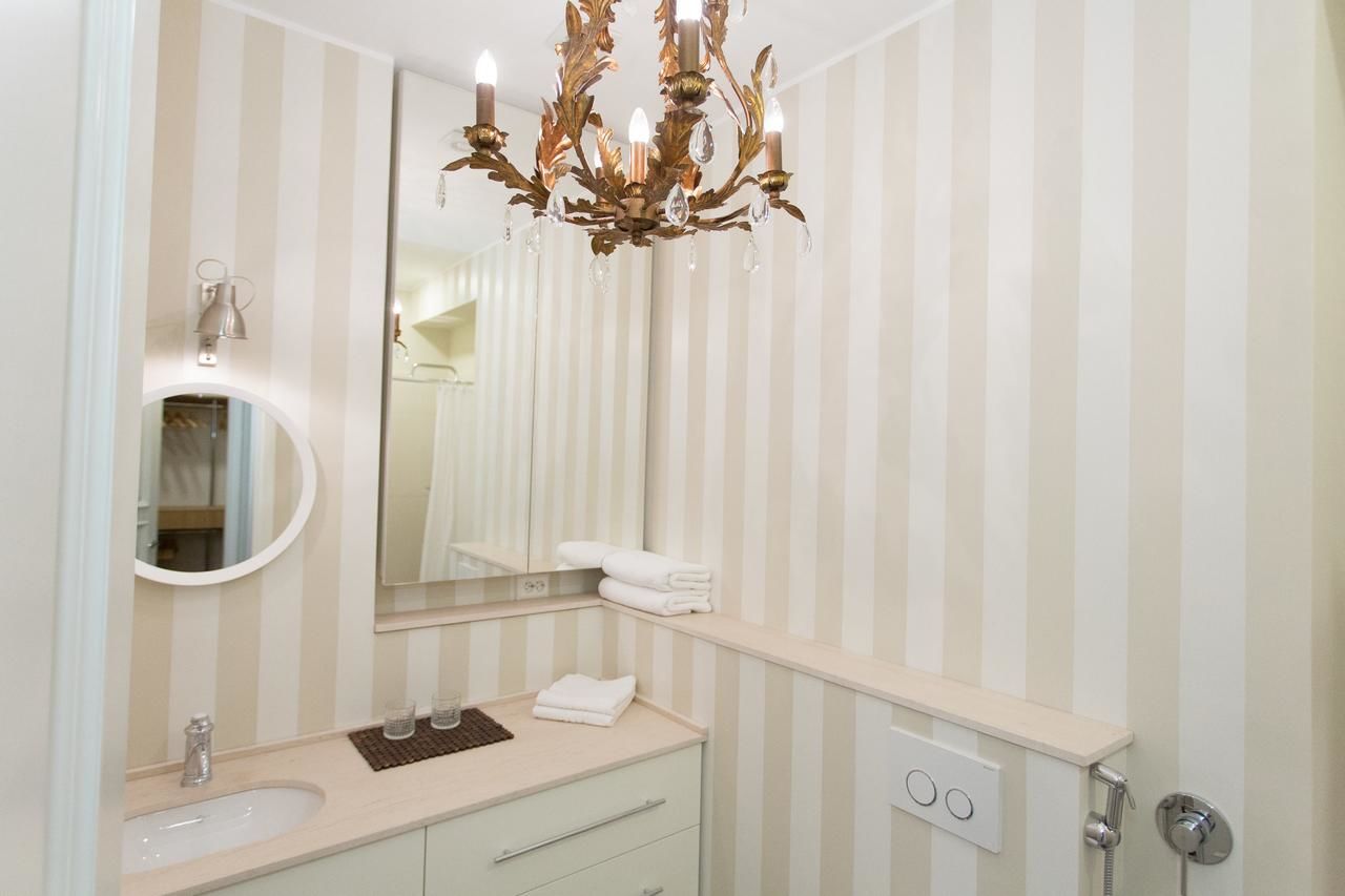 Апартаменты Vilnius Apartments & Suites - Town Hall Вильнюс