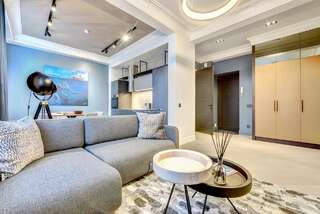 Апартаменты Vilnius Apartments & Suites - Town Hall Вильнюс Роскошные апартаменты с 1 спальней - Вид на Ратушную площадь (Didzioji, 20)-2