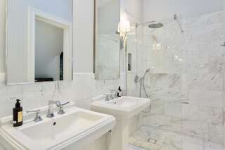 Апартаменты Vilnius Apartments & Suites - Town Hall Вильнюс Luxury 2 Bedroom Apartment with Terrace. Old Town View - Sv. Mikalojaus St. 11-7