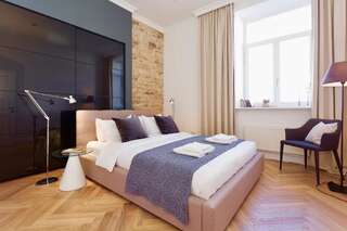 Апартаменты Vilnius Apartments & Suites - Town Hall Вильнюс Роскошные апартаменты с 1 спальней - ул. Didzioji 39-13