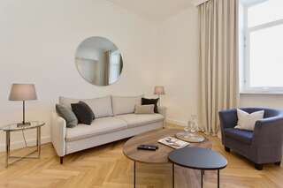 Апартаменты Vilnius Apartments & Suites - Town Hall Вильнюс Роскошные апартаменты с 1 спальней - ул. Didzioji 39-3